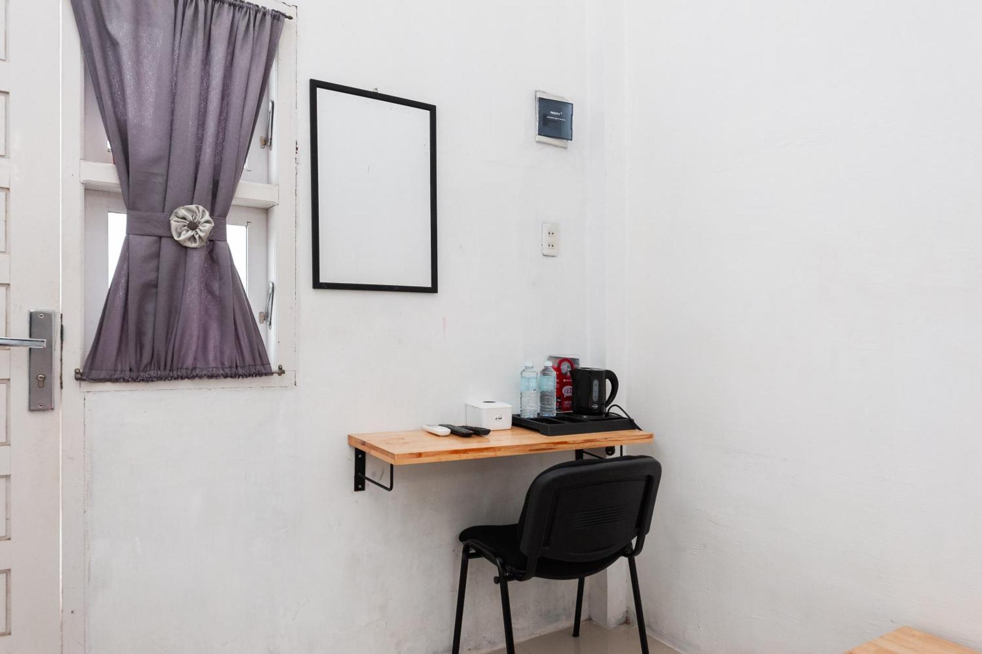 Отель Reddoorz Syariah Near Rsud Zainoel Abidin Банда-Ачех Экстерьер фото